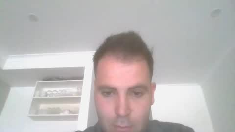 adrianchiodo online show from October 21, 2025, 5:08 am