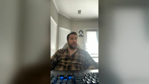 Snapshot of adrianjuarez12 chatting on July 14, 2026, 2:23 pm adrianjuarez12 online show from July 14, 2026, 2:23 pm