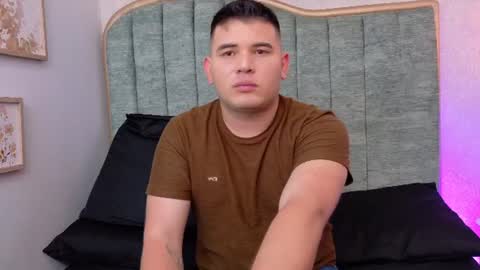 Adrian online show from July 28, 2026, 4:52 am