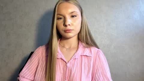 Caroline online show from August 3, 2026, 3:16 pm