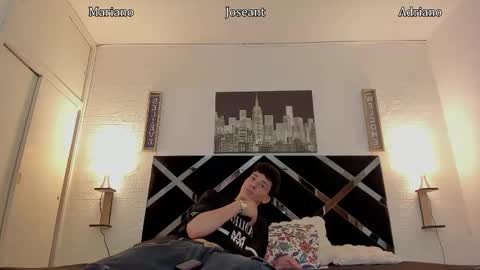 Adrian online show from October 11, 2025, 4:44 am