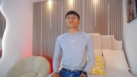Snapshot of adrianstark_ chatting on May 19, 2026, 12:11 pm adrianstark_ online show from May 19, 2026, 12:11 pm