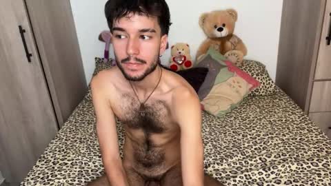 Snapshot of adrien_polo chatting on April 18, 2026, 7:58 pm adrien_polo online show from April 18, 2026, 7:58 pm