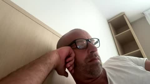 adrienfromparis online show from June 22, 2026, 5:43 pm