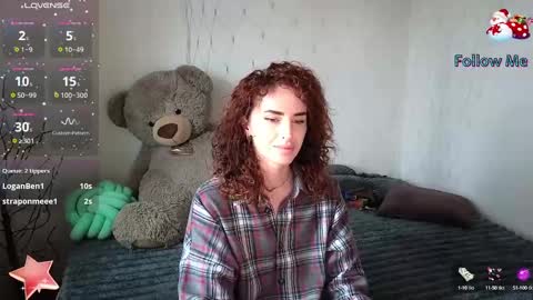 Adriana online show from December 4, 2024, 7:06 am