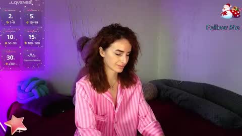 Adriana online show from December 9, 2024, 6:12 am