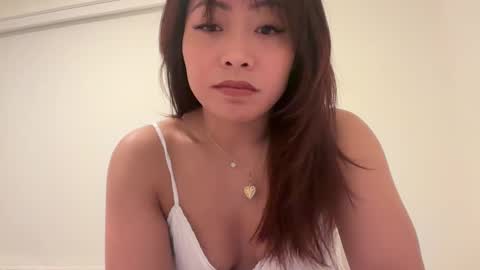 aelinhavilliard online show from April 2, 2026, 4:32 am