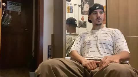 Snapshot of aelucius chatting on October 22, 2025, 4:02 am Luci online show from October 22, 2025, 4:02 am