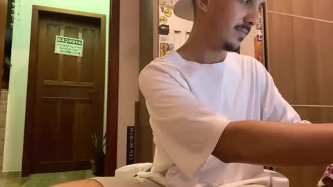 Snapshot of aelucius chatting on November 3, 2025, 2:13 am Luci online show from November 3, 2025, 2:13 am