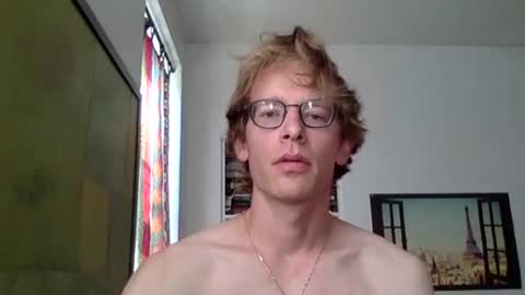 Snapshot of aestheticform chatting on October 31, 2025, 4:41 pm aesthetic form online show from October 31, 2025, 4:41 pm