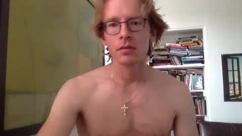 Snapshot of aestheticform chatting on November 14, 2025, 3:33 pm aesthetic form online show from November 14, 2025, 3:33 pm