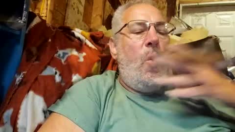 AFGuy71 online show from October 5, 2025, 4:11 am