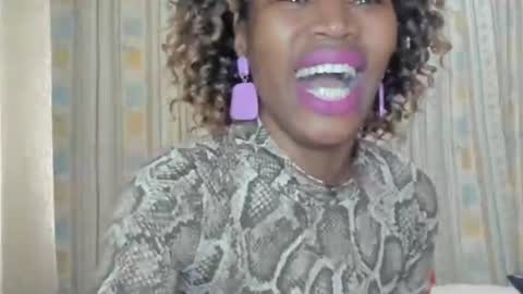 AfricanSquirtQueen online show from November 17, 2025, 8:20 am