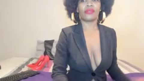 AfricanSquirtQueen online show from June 17, 2026, 7:11 am