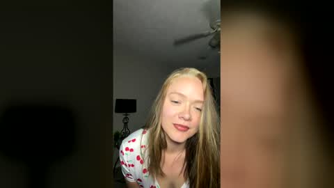 afreakycouple online show from April 4, 2026, 4:55 am