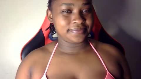 Snapshot of african001 chatting on September 15, 2025, 2:39 pm stella online show from September 15, 2025, 2:39 pm