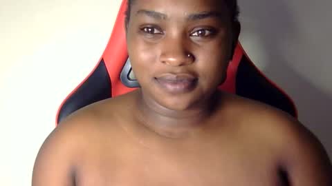 Snapshot of african001 chatting on October 3, 2025, 4:53 am stella online show from October 3, 2025, 4:53 am