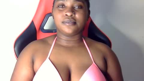 Snapshot of african001 chatting on October 15, 2025, 4:45 am stella online show from October 15, 2025, 4:45 am