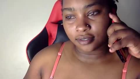 Snapshot of african001 chatting on October 20, 2025, 6:25 am stella online show from October 20, 2025, 6:25 am