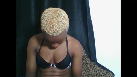 PHOEBE online show from October 26, 2025, 5:30 pm