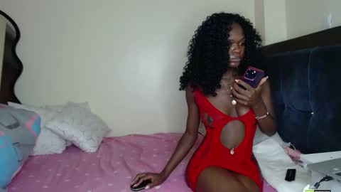 Mia online show from February 28, 2026, 8:32 pm