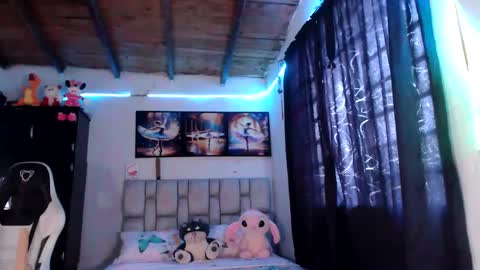 afrodita096 online show from January 4, 2025, 5:37 pm