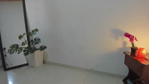 Lorena online show from October 23, 2025, 2:38 pm