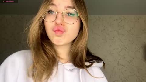 Kind sensual Emma fav pattern 2266 online show from March 19, 2026, 4:05 am