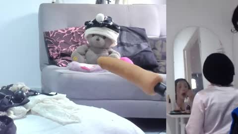 afroditacute16 online show from November 16, 2025, 6:46 pm