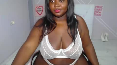 Snapshot of afroditaebano chatting on July 27, 2026, 11:17 am afroditaebano online show from July 27, 2026, 11:17 am
