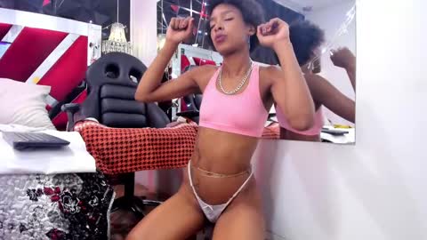 Snapshot of afroditagreenn chatting on February 12, 2025, 8:07 pm Afrodita online show from February 12, 2025, 8:07 pm