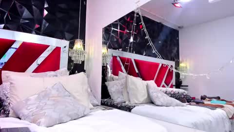 Snapshot of afroditagreenn chatting on February 15, 2025, 4:25 am Afrodita online show from February 15, 2025, 4:25 am