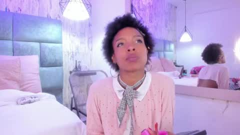 Snapshot of afroditagreenn chatting on March 2, 2025, 7:34 pm Afrodita online show from March 2, 2025, 7:34 pm