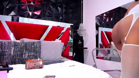 Snapshot of afroditagreenn chatting on March 8, 2025, 3:24 pm Afrodita online show from March 8, 2025, 3:24 pm