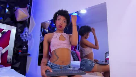 Snapshot of afroditagreenn chatting on October 14, 2025, 4:57 am Afrodita online show from October 14, 2025, 4:57 am