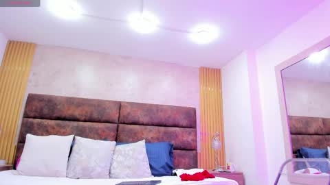 Afrodita  online show from April 21, 2026, 4:23 pm