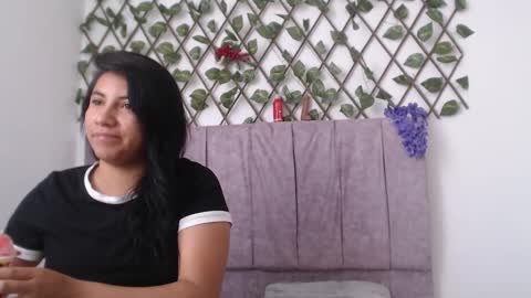 Snapshot of afroditawhispers chatting on February 27, 2026, 8:31 pm Lia Valkyria online show from February 27, 2026, 8:31 pm