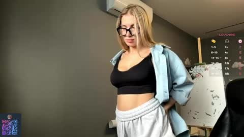 Snapshot of afterdeep chatting on June 6, 2026, 9:08 pm Mila -call me cute online show from June 6, 2026, 9:08 pm