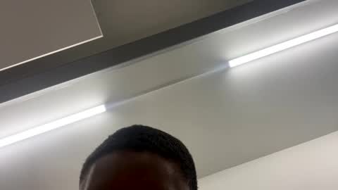 afuego11 online show from October 5, 2025, 2:37 pm