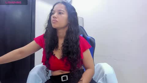 Snapshot of agata18_ chatting on March 3, 2026, 12:11 pm A G A T A online show from March 3, 2026, 12:11 pm