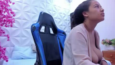 Snapshot of agata18_ chatting on March 15, 2026, 12:00 pm A G A T A online show from March 15, 2026, 12:00 pm