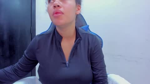 Snapshot of agata18_ chatting on April 11, 2026, 12:31 pm A G A T A online show from April 11, 2026, 12:31 pm