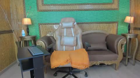 Snapshot of agata_jade chatting on May 5, 2026, 12:35 pm Agata online show from May 5, 2026, 12:35 pm