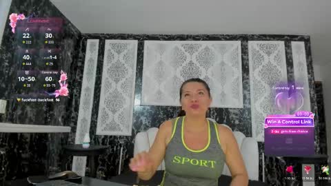 Snapshot of agata_jade chatting on May 23, 2026, 10:19 am Agata online show from May 23, 2026, 10:19 am