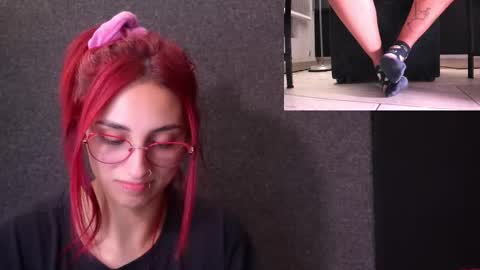 Agata Collinss online show from December 19, 2025, 3:35 am