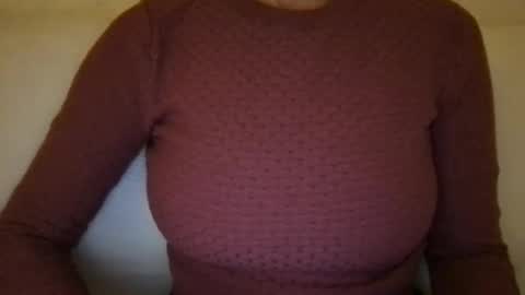 agatha_cb online show from October 31, 2025, 6:53 pm