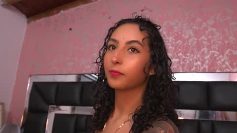 Val   inst  agatha clls online show from February 20, 2025, 7:19 pm