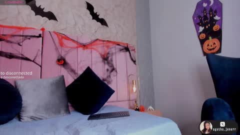 agatha_jener online show from October 11, 2025, 11:42 am