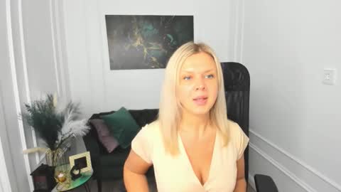 Agatha online show from March 14, 2026, 4:07 am