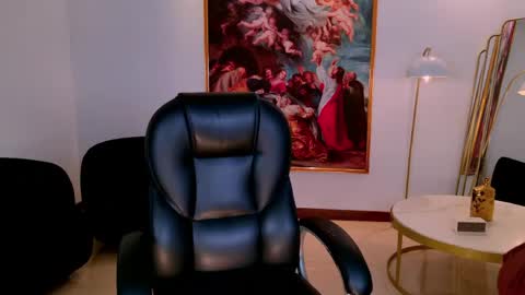 Agatha online show from April 8, 2026, 9:04 pm